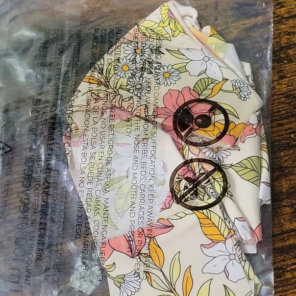 NWT Adore Me Thong Panties Large Unlined No-Show Spring Colors Women’s - Picture 3 of 4